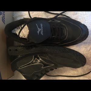 Mizuno Wave Trainer G5 Turf shoes